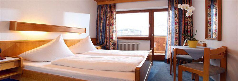 Hotel Taxacher Κίρχμπεργκ ιν Τιρόλ Εξωτερικό φωτογραφία